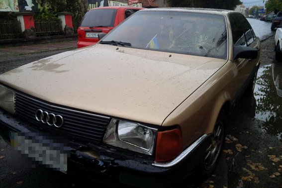 Автомобіль наїхав на пішохода. Водій із місця аварії втік – 03