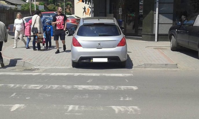 В Ужгороді на одному й тому ж переході відзначився черговий "олень"  – 01