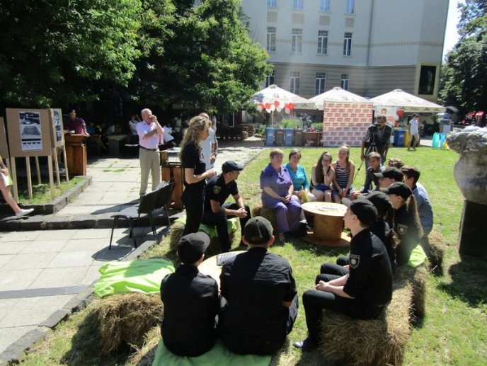 Як на дітей вплинув шкільний патруль – 02