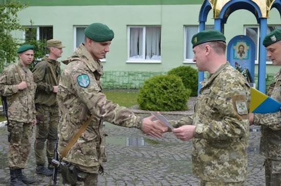 У Мукачівському прикордонному загоні нагородили групу бійців мобільної групи – 03 У Мукачівському прикордонному загоні нагородили групу бійців мобільної групи – 03