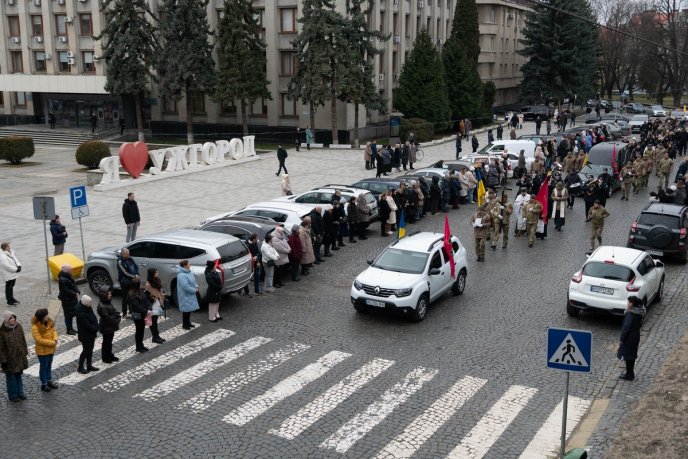 Закарпаття попрощалось із Героєм, який загинув наприкінці січня – 07 Закарпаття попрощалось із Героєм, який загинув наприкінці січня – 07