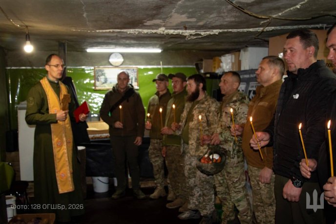 Закарпатська 128 бригада показала, як воїни освячували паски – 03