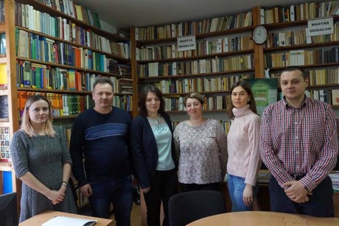 Жінки Тячівщини та Рахівщини отримали вітання до Міжнародного жіночого дня – 03