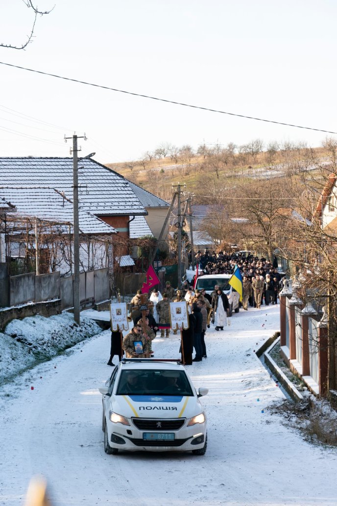 У Лавках прощалися із захисником