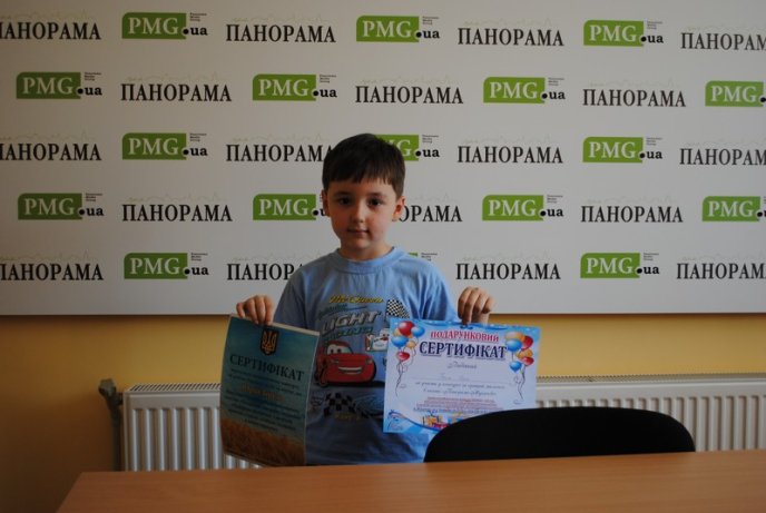 Юні закарпатці показували свою любов до України у малюнках (ФОТО) – 08 Юні закарпатці показували свою любов до України у малюнках (ФОТО) – 08