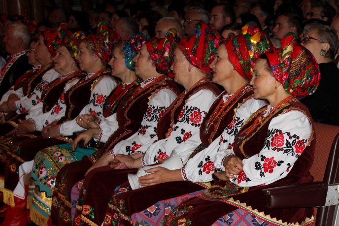 Закарпатський народний хор відзначив своє 70-річчя – 07