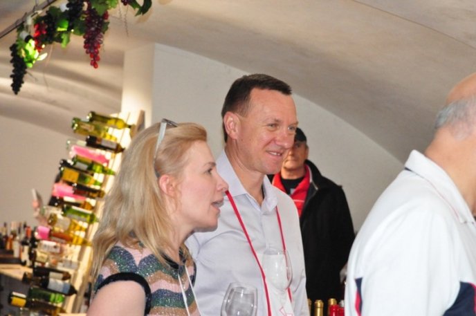 Сьогодні в Ужгороді розпочався дводенний фестиваль «Sakura Wine» – 19