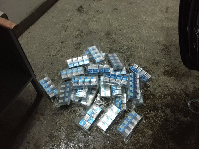 Через приховані цигарки іноземець позбувся «BMW» вартістю понад 250 тис. грн – 03