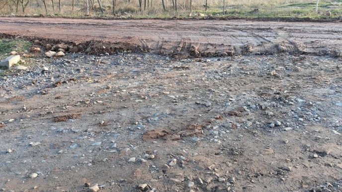 Стан дороги, яку ремонтували на Мукачівщині за новою технологією, шокував закарпатців – 03