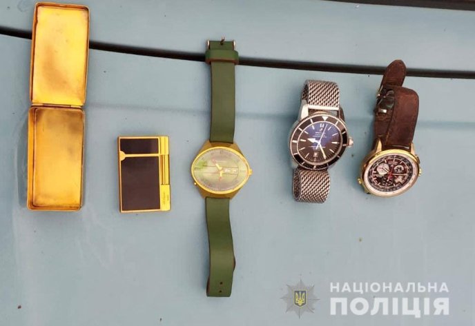 У Мукачеві обікрали будинок чоловіка на пів мільйона гривень – 02