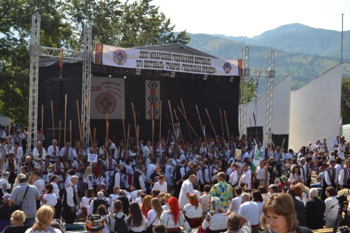 У Рахові зафіксували новий гуцульський рекорд: найбільшу кількість трембіт в одній локації – 03 У Рахові зафіксували новий гуцульський рекорд: найбільшу кількість трембіт в одній локації – 03