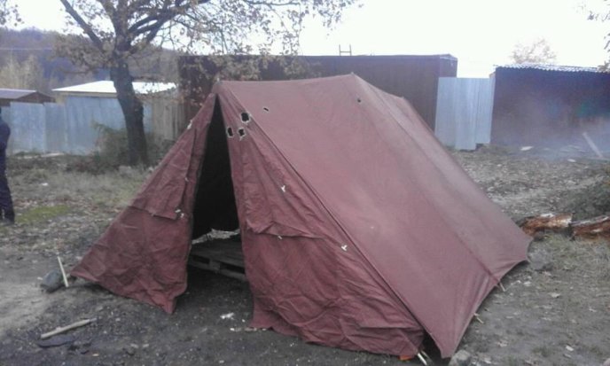 Біля словацького кордону "пересічники" розмістили намети та почали варити бограч – 02