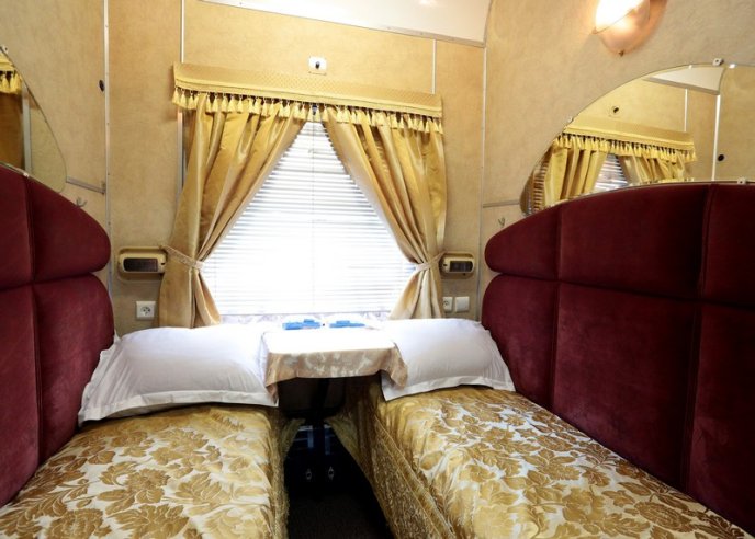 "Укрзалізниця" показала розкішні вагони, які обладнані ванною, кухнею, залою відпочинку і спальнею – 06