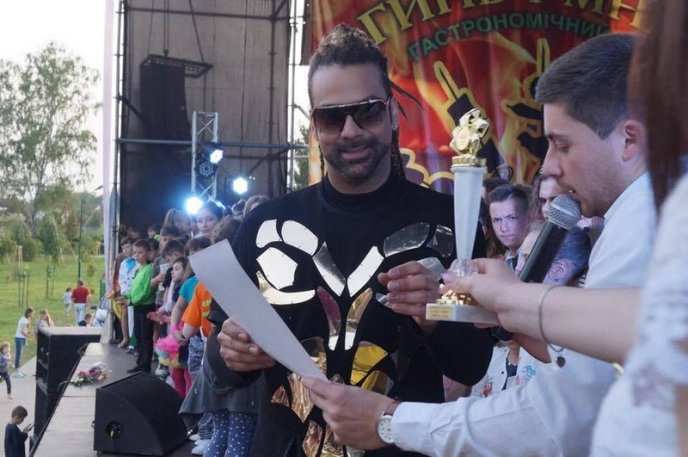 У Мукачево завітали відома співачка та хореограф – 07