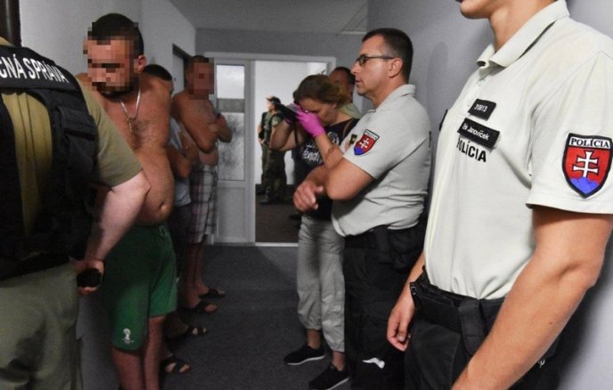 У сусідній країні влаштували "полювання" на заробітчан і нелегалів – 07 У сусідній країні влаштували "полювання" на заробітчан і нелегалів – 07