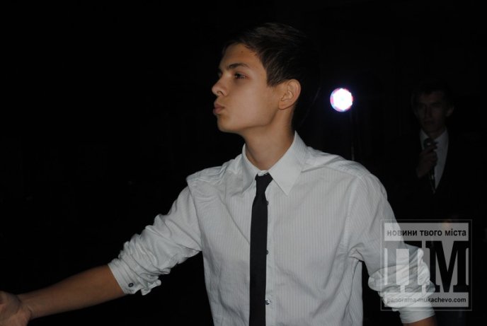 Театр вогню "Dragonfly" вже вдруге виступив у Мукачеві (ФОТОРЕПОРТАЖ) – 01