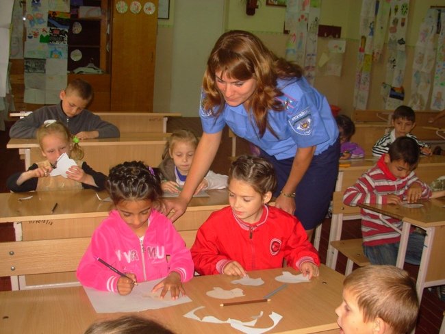 Мукачівські правоохоронці поздоровили вихованців школи-інтернату (ФОТО) – 02