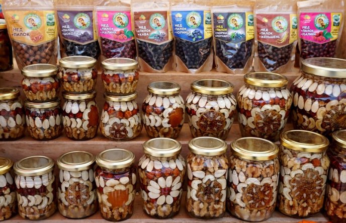 Фестиваль-ярмарок «Медовий Спас» розпочався в Ужгороді – 07