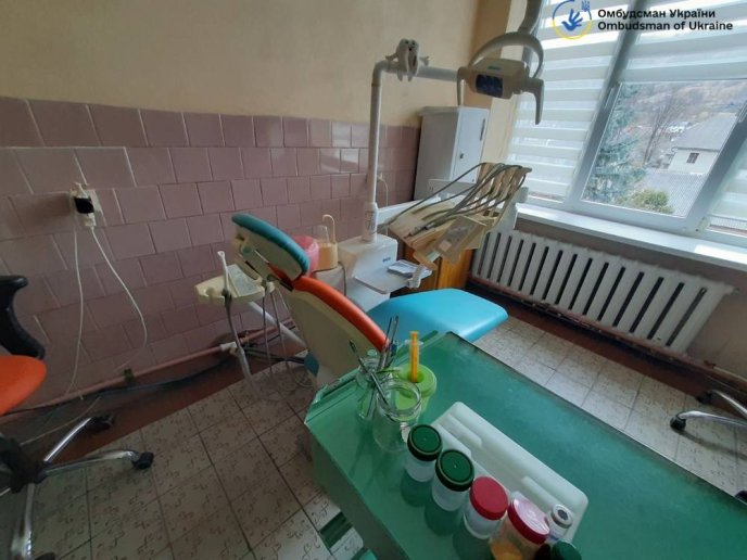 У лікарні на Закарпатті виявили порушення прав захисників на медичну допомогу – 03