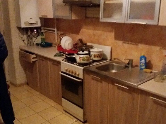 В Ужгороді у зйомній квартирі правоохоронці затримали 5-х нелегалів з В’єтнаму – 02