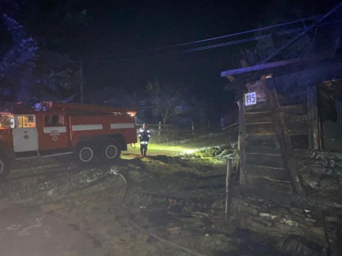 Рятувальники розповіли про трагічну пожежу: загинула жінка – 02