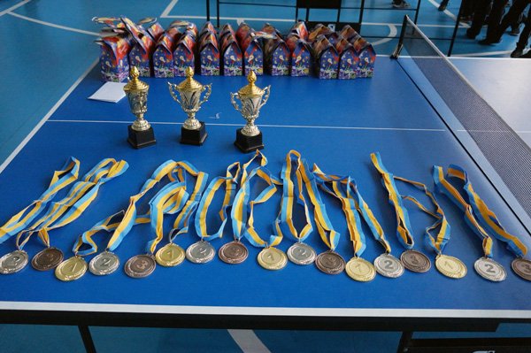 У Тячеві до Дня Святого Миколая провели турнір з настільного тенісу – 03