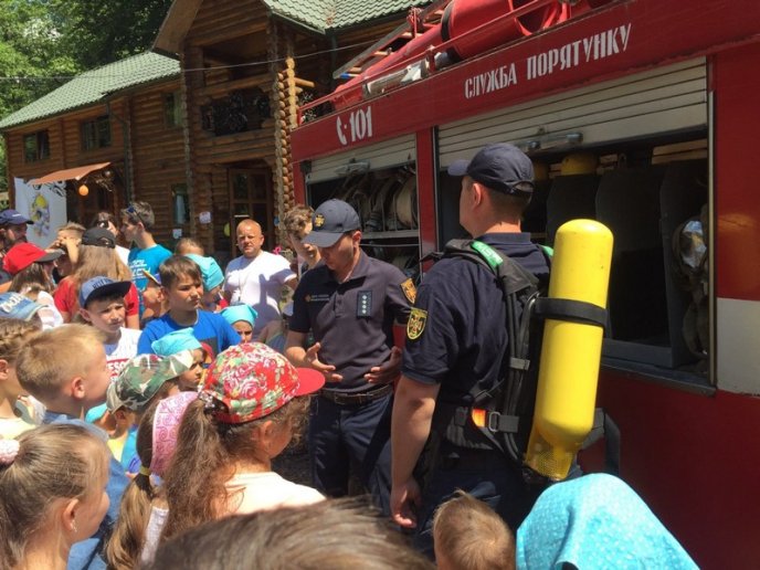 Рятувальники навідалися у дитячий табір відпочинку – 03