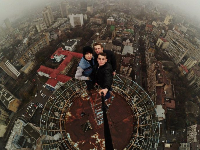 Карколомні трюки закарпатського руфера: на межі можливого – 06