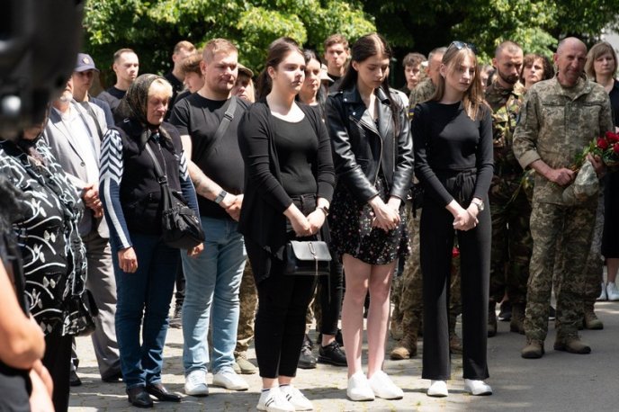 На Закарпатті поховали двох загиблих захисників – 09