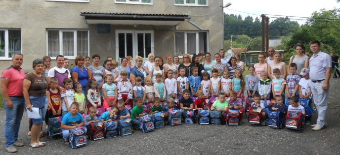 Готуємось до школи: у двох районах пройшла акція для майбутніх першокласників – 09