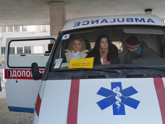 В Ужгороді до перших пацієнтів вирушила новостворена бригада виїзної паліативної допомог – 12