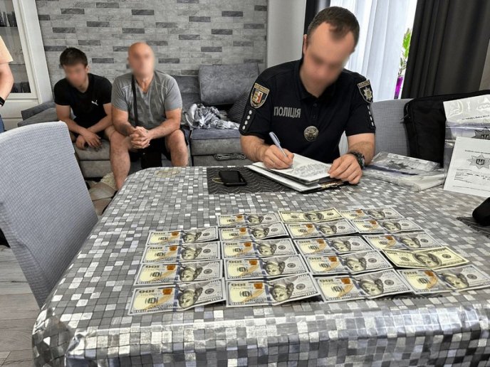 Резонансне викриття у Мукачеві: поліція показала відео затримання – 04