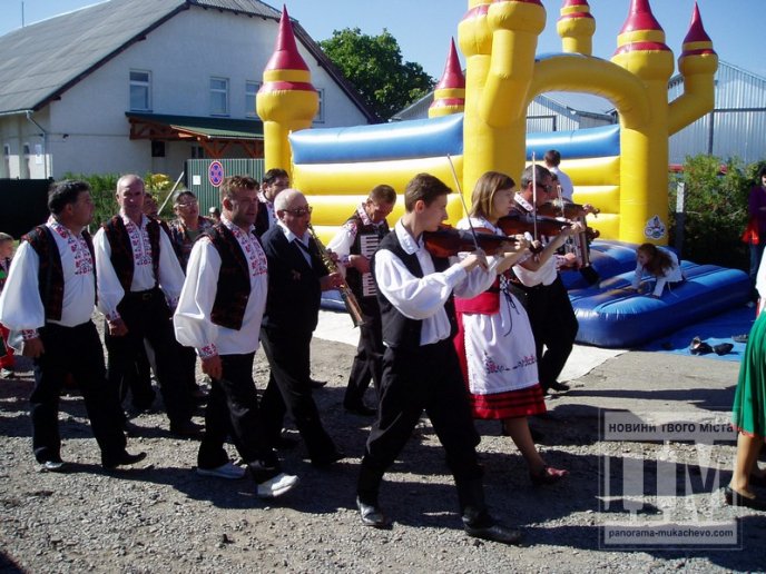 У Дерцені відбулося грандіозне дійство – районний фестиваль "Дерцен-Фест" (ФОТО) – 06