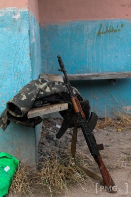 Поблизу Мукачева продовжують працювати тимчасові блокпости військових – 10