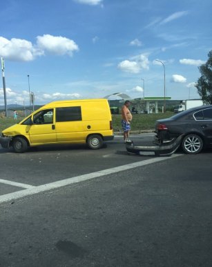 У передмісті Ужгорода не розминулись дві іномарки – 01