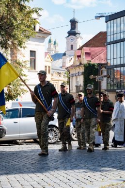 Поховали військового із Закарпаття, який загинув на Бахмутському напрямку – 03 Поховали військового із Закарпаття, який загинув на Бахмутському напрямку – 03