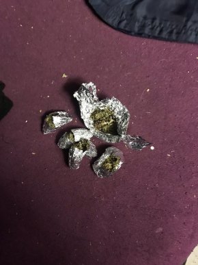 На Берегівщині поліцейські під час обшуку вилучили наркотики – 01