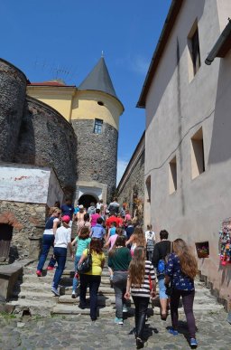 Головні святкування 1120-річчя Мукачева проходять у замку "Паланок" – 11