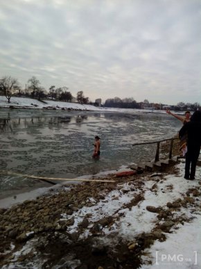 Мукачівські рятувальники встановили пожежно-рятувальний пост – 01