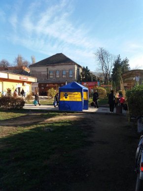 "Народний Фронт" Закарпаття поспілкувався з громадянами напередодні передвиборчої кампанії – 07