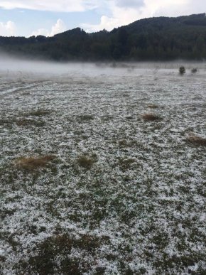 В одному з районів випав град завбільшки з вишню – 01