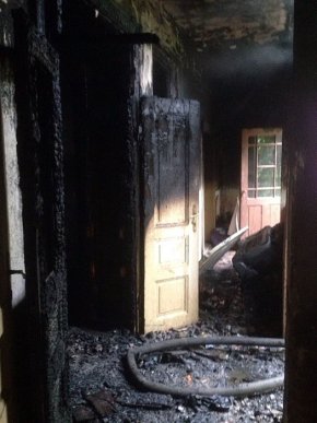 У Сторожниці зранку горів будинок – 01