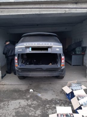 Чоловік на кордоні позбувся свого автомобіля – 02