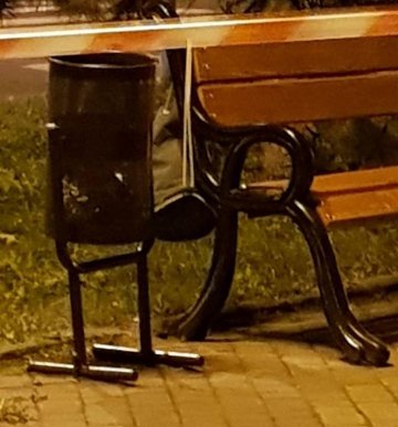 Вчора поліція перекривала проспект Свободи в Ужгороді через підозрілу сумку – 03