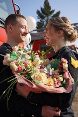 Незвичну весільну церемонію провели в Ужгороді – 01