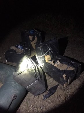 Закарпатські прикордонники завадили переміщенню понад 10 тисяч пачок сигарет до Угорщини – 01 Закарпатські прикордонники завадили переміщенню понад 10 тисяч пачок сигарет до Угорщини – 01