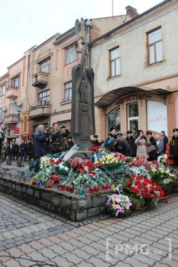 У Мукачеві вшанували пам’ять загиблих воїнів-інтернаціоналістів – 26