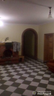 Жорстока бійка у ресторані: чоловік отримав ножове поранення – 01