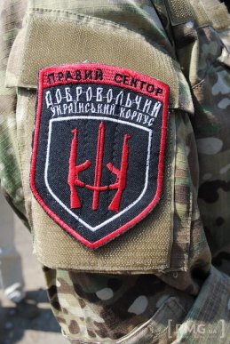 На Мукачівщині попрощались з бійцем "Правого сектору", який загинув у зоні АТО – 04