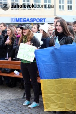 В Ужгороді студенти влаштували ЄвроМайдан (ФОТО) – 11
